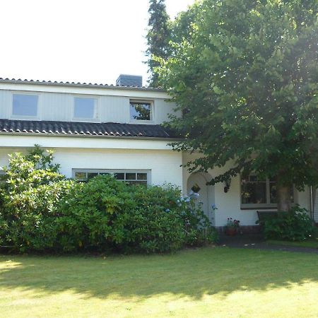 Eggers - Gemuetliche Ferienwohnung Im Erdgeschoss Wallsbull Luaran gambar